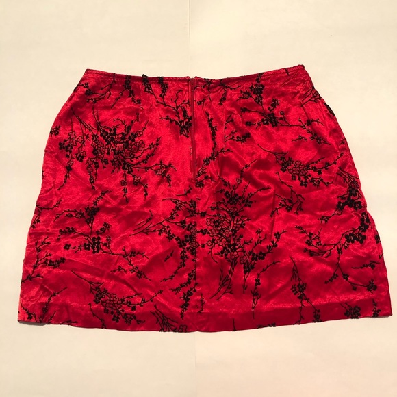 CCO SALE Vintage Red Mini Skirt - Picture 5 of 7